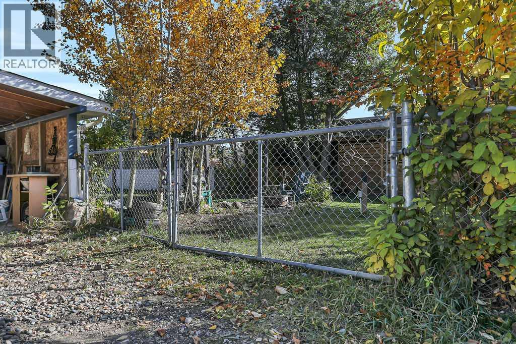 5912 West Park Crescent Property Photo 38