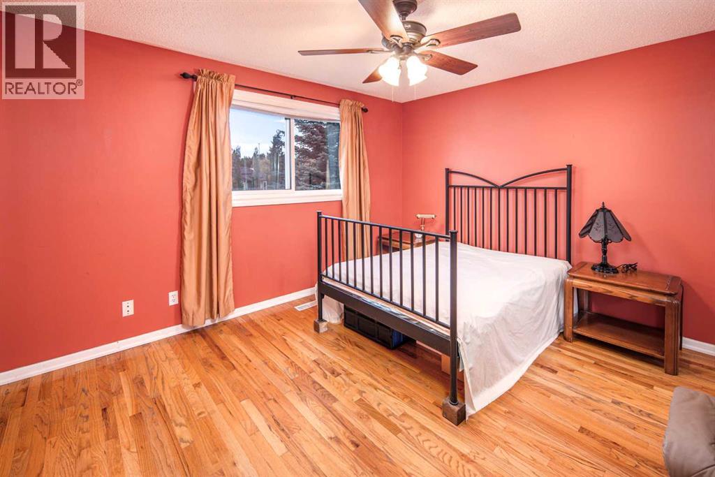 28 Hawkcliff Place Nw Property Photo 10