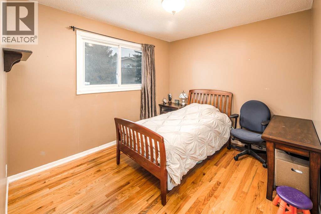 28 Hawkcliff Place Nw Property Photo 14