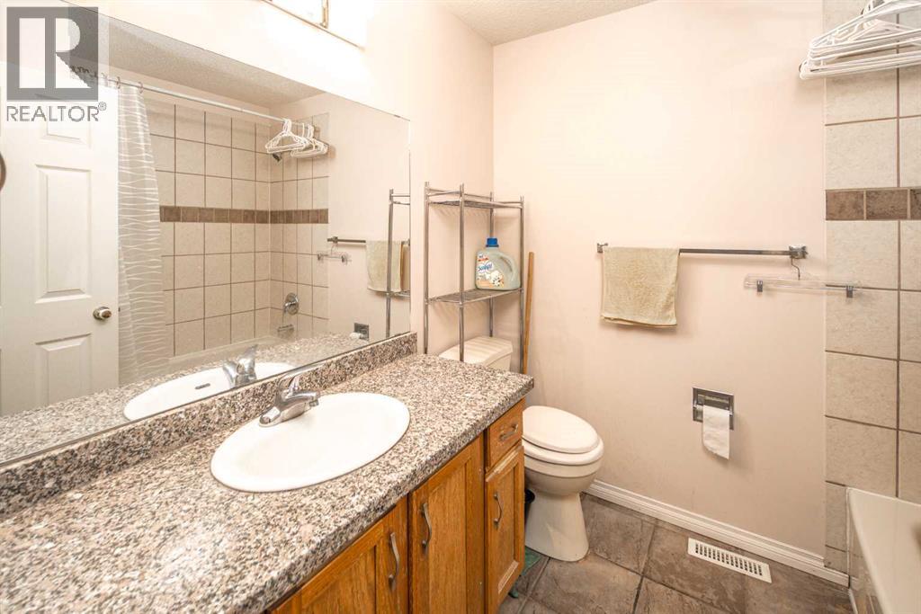 28 Hawkcliff Place Nw Property Photo 15