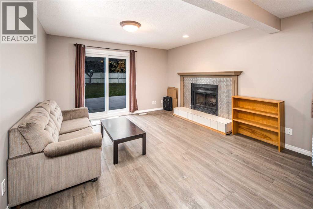 28 Hawkcliff Place Nw Property Photo 16