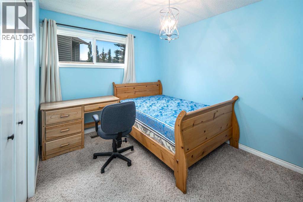 28 Hawkcliff Place Nw Property Photo 18