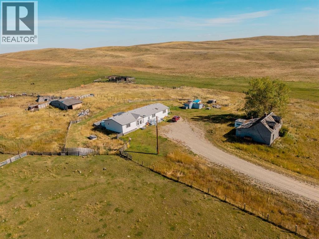 263050 Twp Rd 20 Property Photo 2