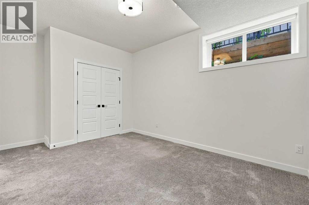3209 16 Street Sw Property Photo 37