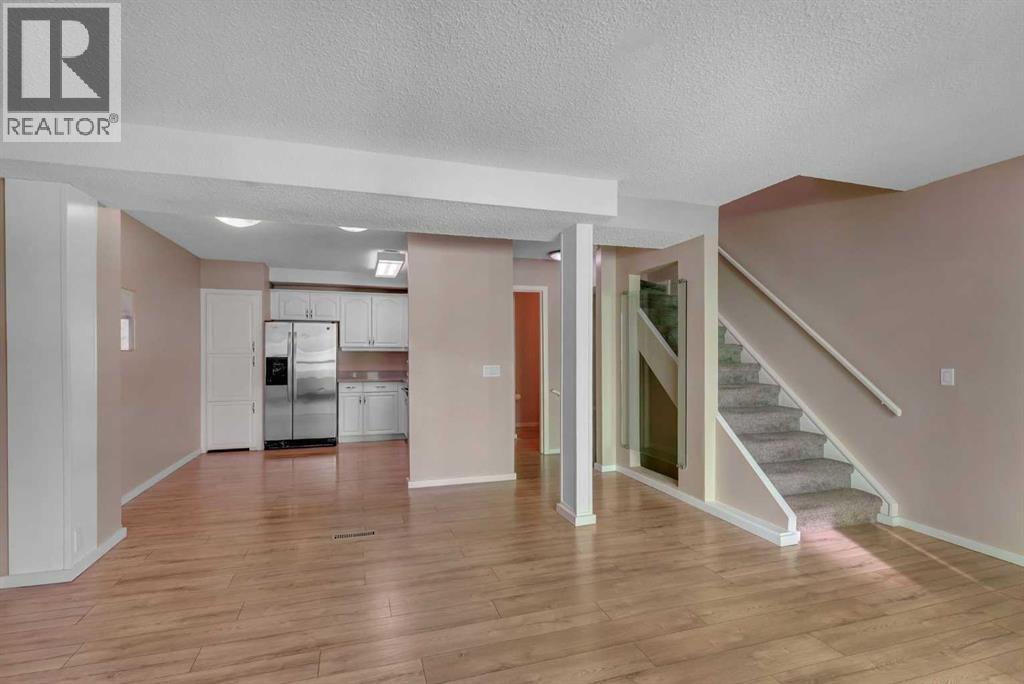 643 4 Avenue Northeast Property Photo 10