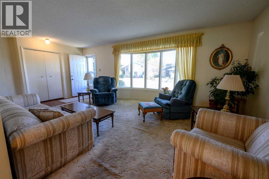 7231 Patterson Drive Property Photo 2