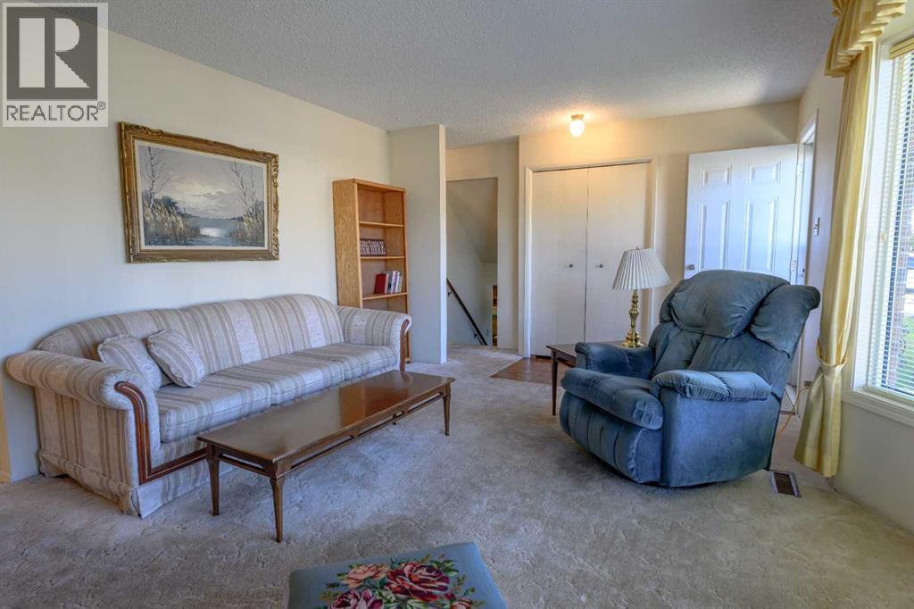 7231 Patterson Drive Property Photo 4