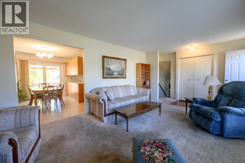 7231 Patterson Drive Property Photo 6
