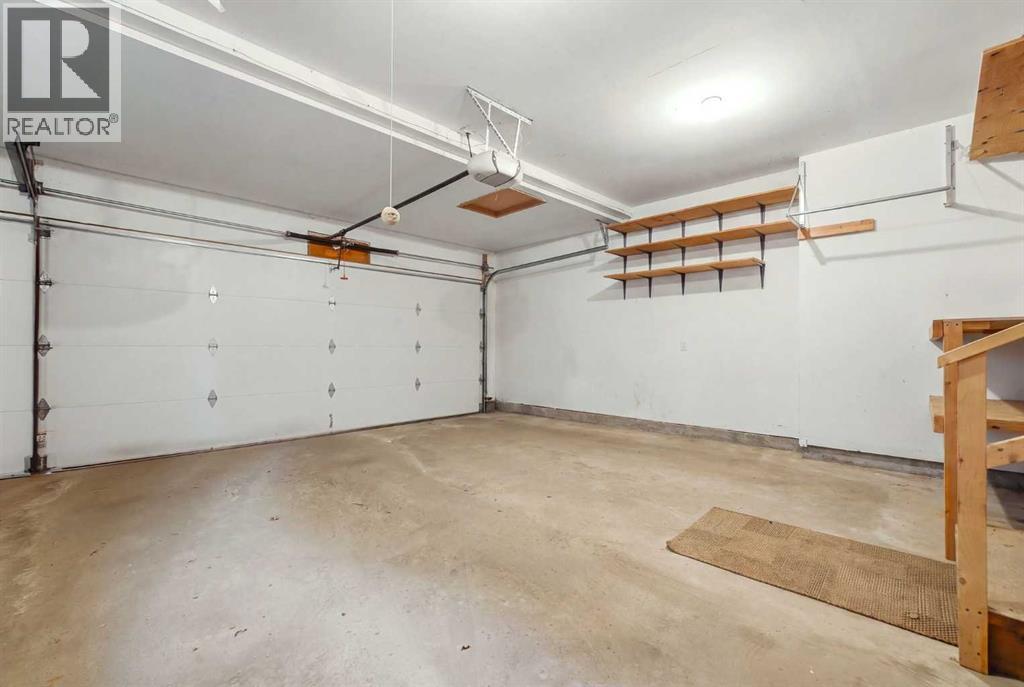 20 Sunlake Road Se Property Photo 33