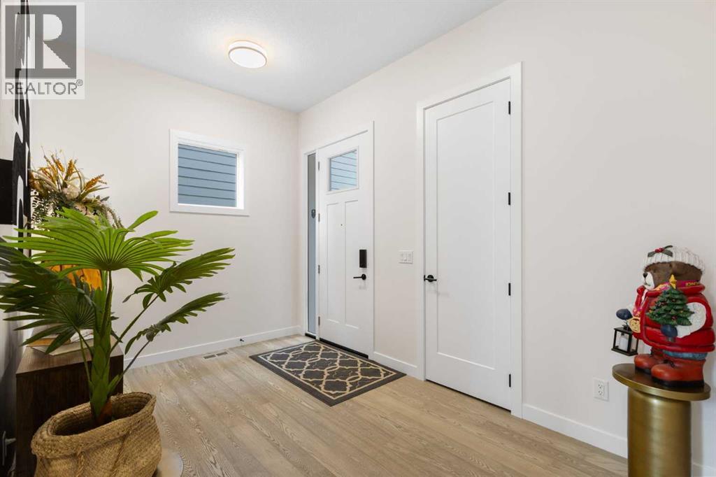 24 Aspen Woods Park Sw Property Photo 2