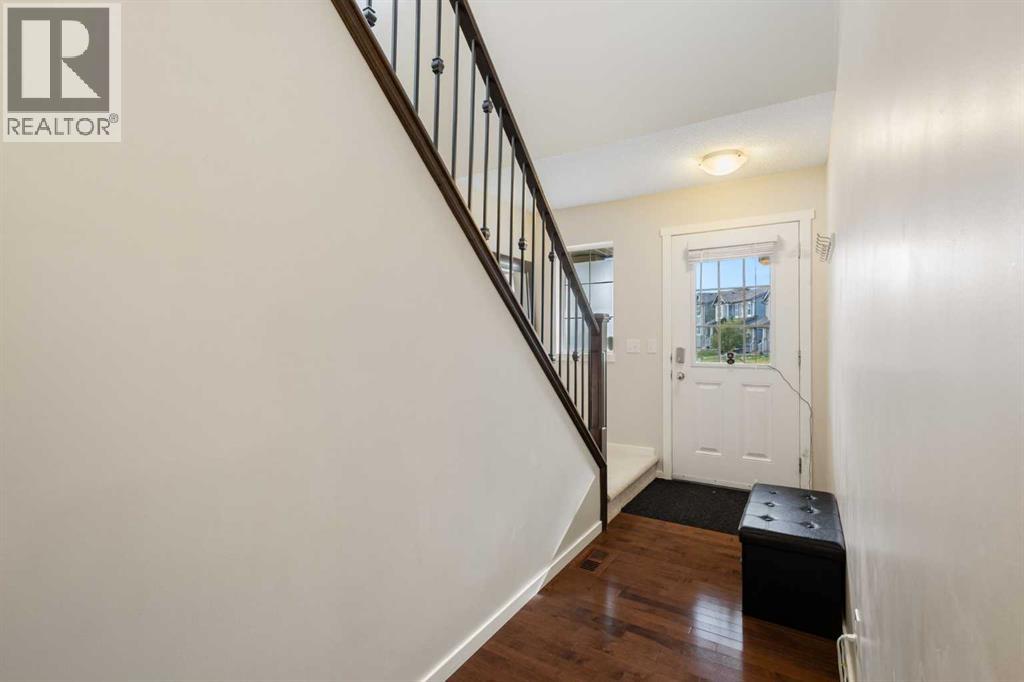 262 Panamount Way Nw Property Photo 3