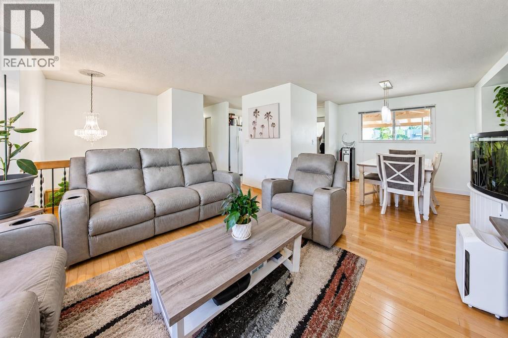 109 Boyce Street Property Photo 4