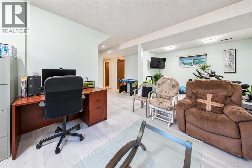 109 Boyce Street Property Photo 14