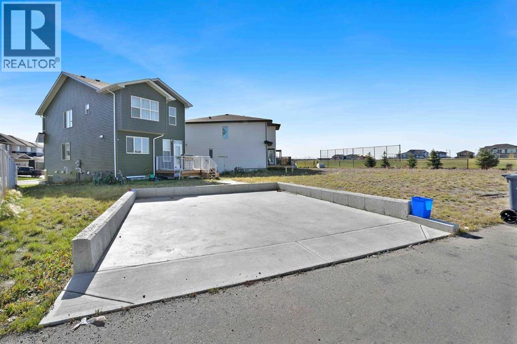 143 Dawson Wharf Rise Property Photo 13