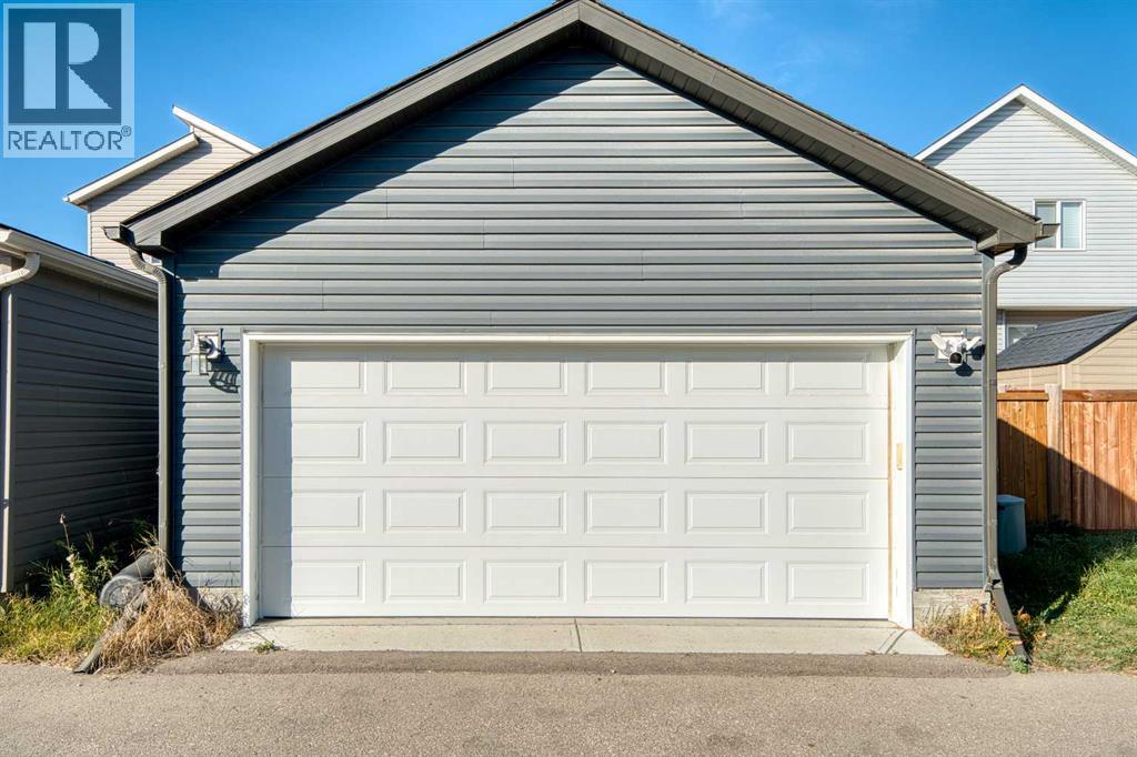 292 Chinook Gate Close Sw Property Photo 44
