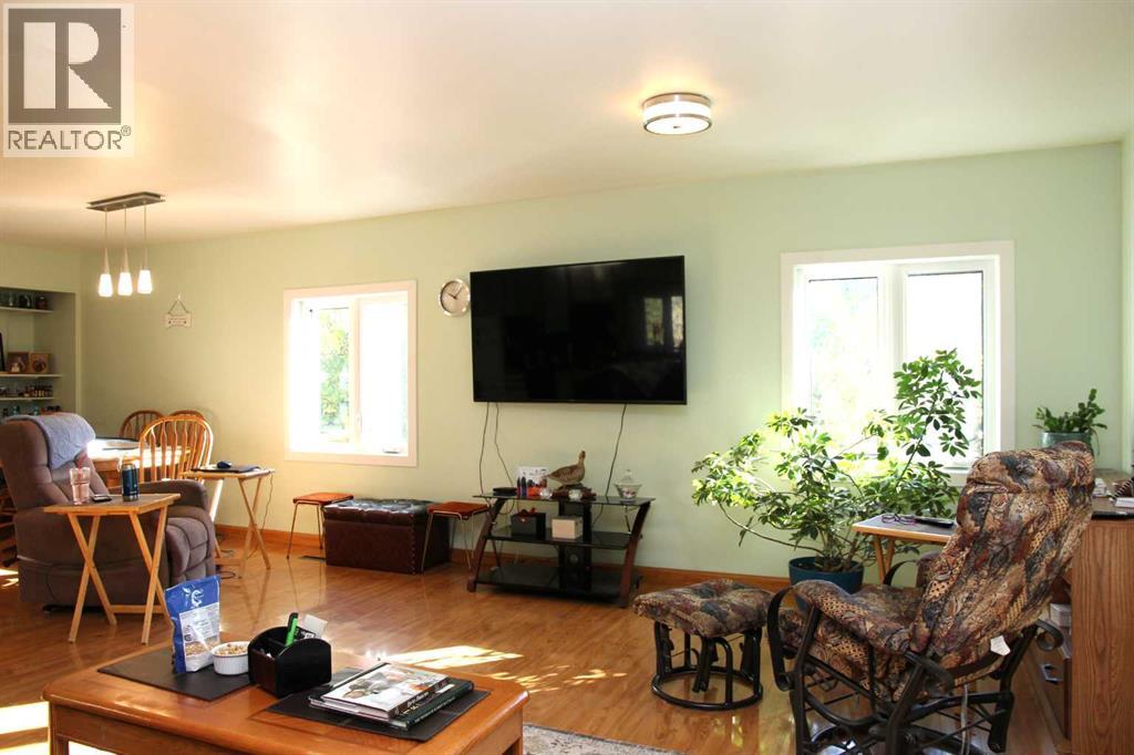 320538 Twp Rd 464 Township Property Photo 11
