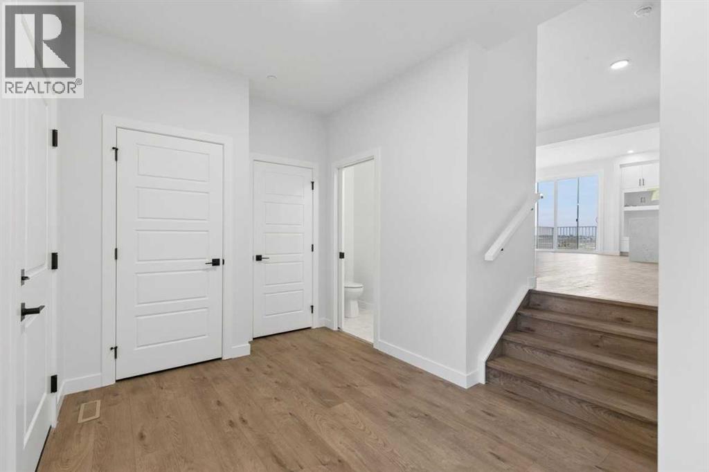 474 Hotchkiss Manor Se Property Photo 4