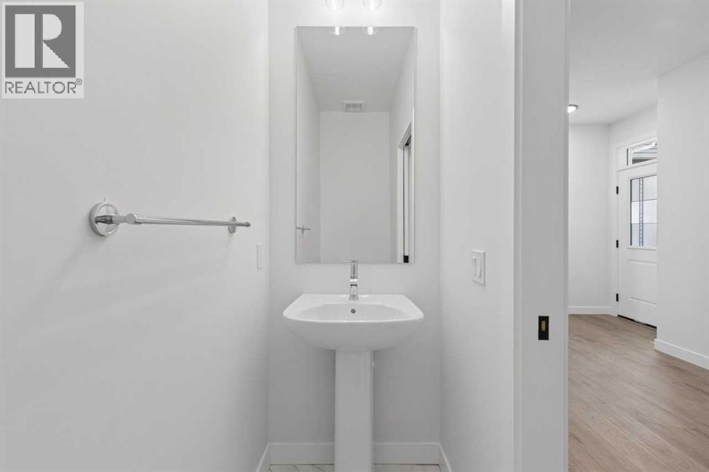 474 Hotchkiss Manor Se Property Photo 5