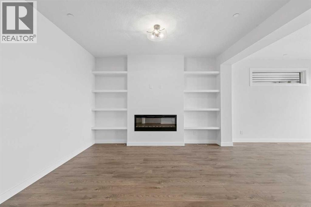 474 Hotchkiss Manor Se Property Photo 7