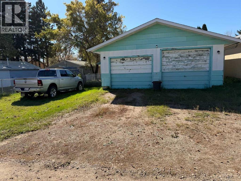 730 6 Avenue Property Photo 16