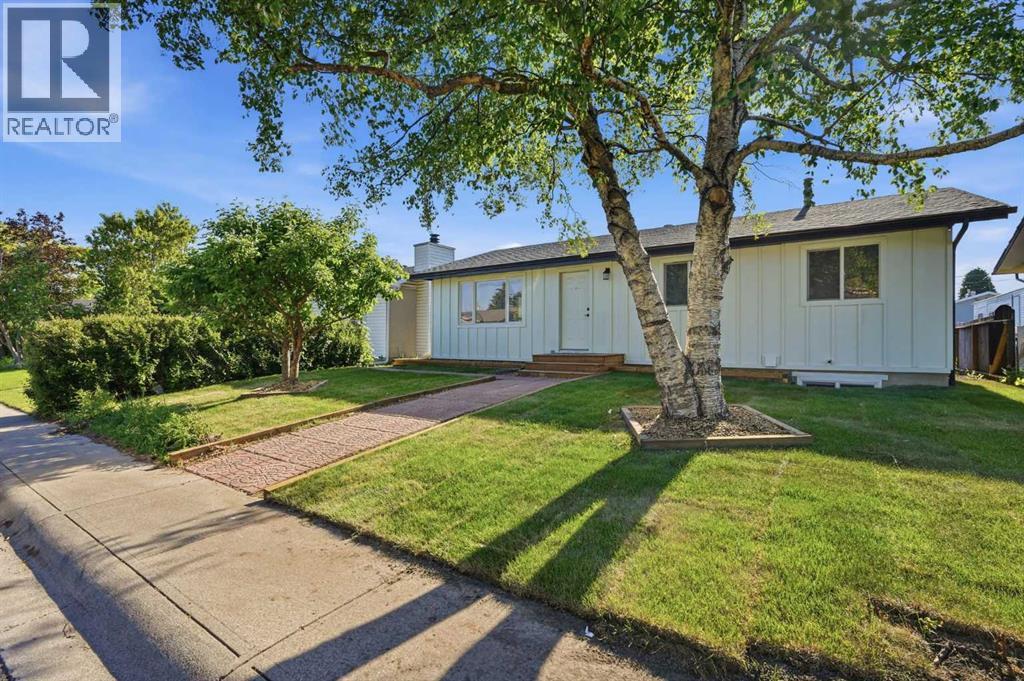 19 Mardale Crescent Ne Property Photo 2