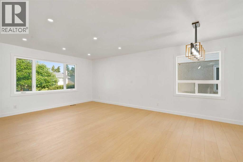 19 Mardale Crescent Ne Property Photo 6