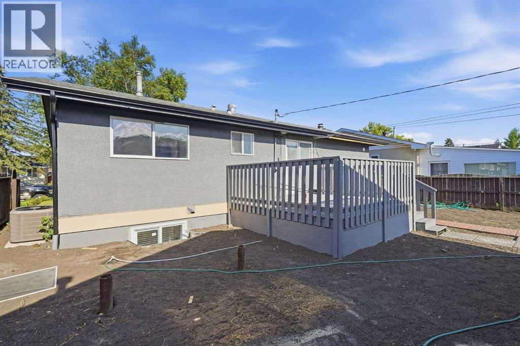 19 Mardale Crescent Ne Property Photo 43