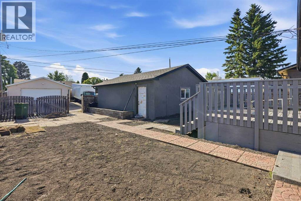 19 Mardale Crescent Ne Property Photo 44