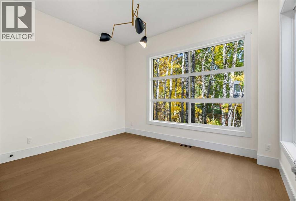 3642 85 Street Sw Property Photo 15