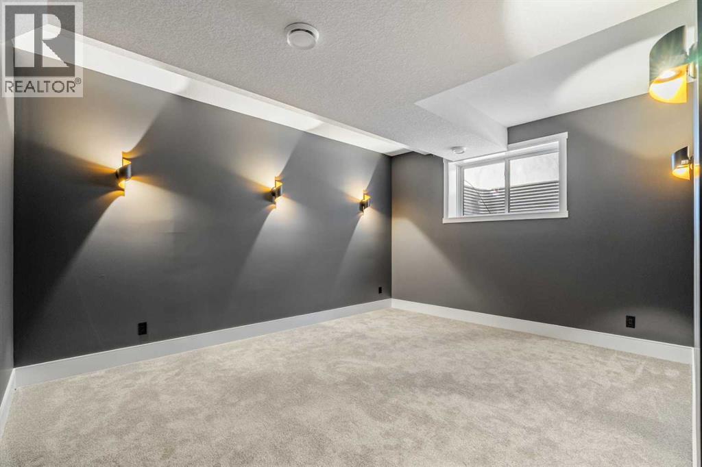 3642 85 Street Sw Property Photo 45