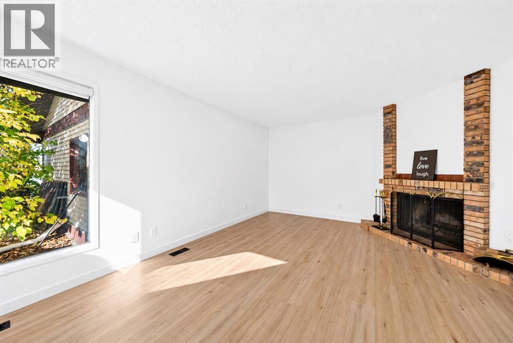 52 Templegreen Bay Ne Property Photo 5