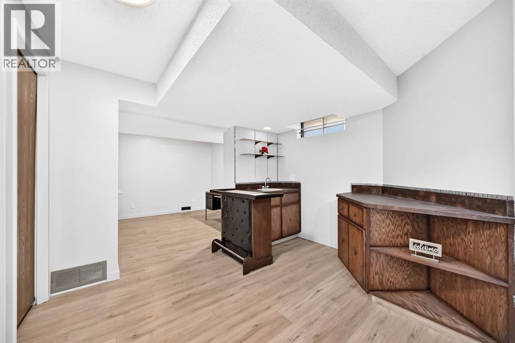 52 Templegreen Bay Ne Property Photo 33