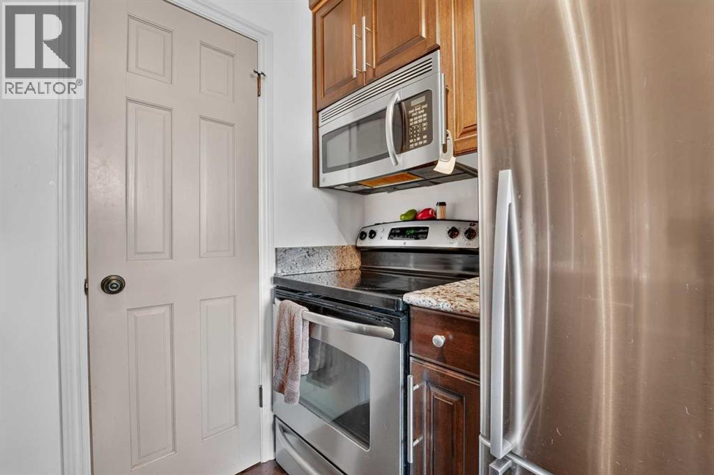 1716 Henderson Lake Boulevard South Property Photo 21