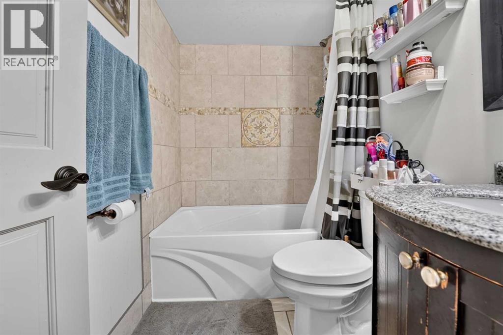 1716 Henderson Lake Boulevard South Property Photo 26