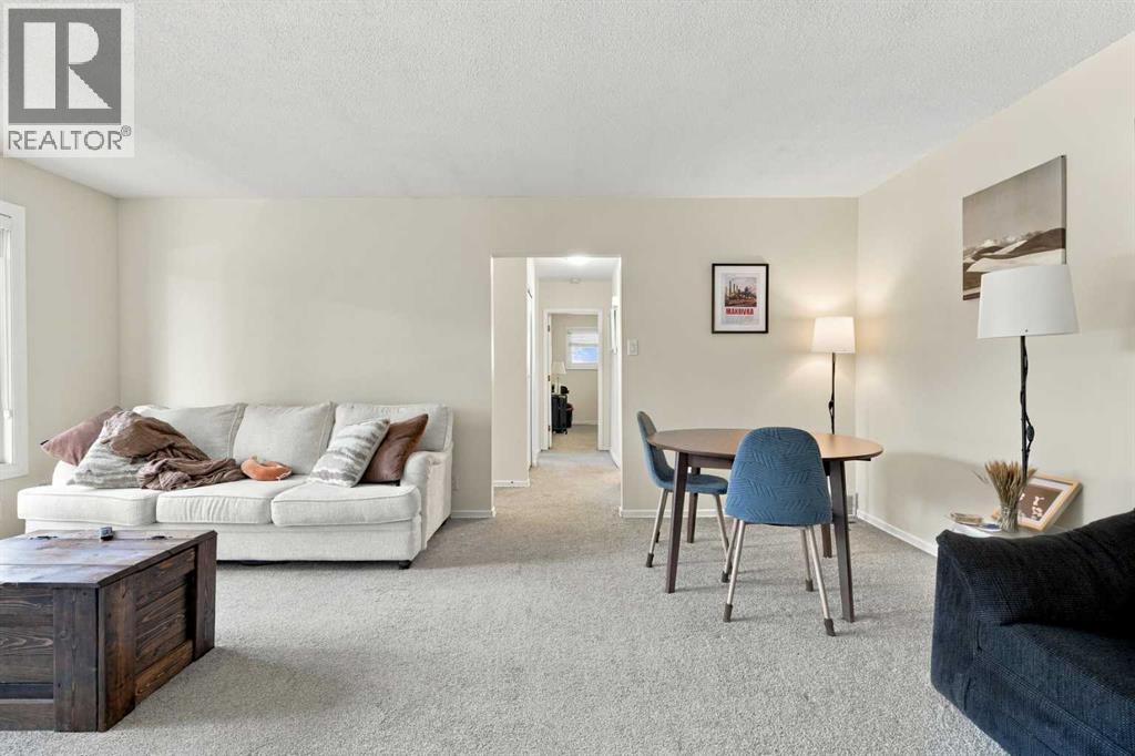3102 38 Street Sw Property Photo 7