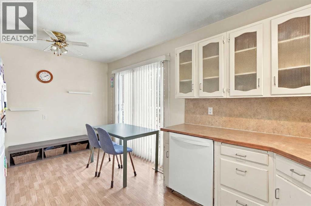 3102 38 Street Sw Property Photo 12