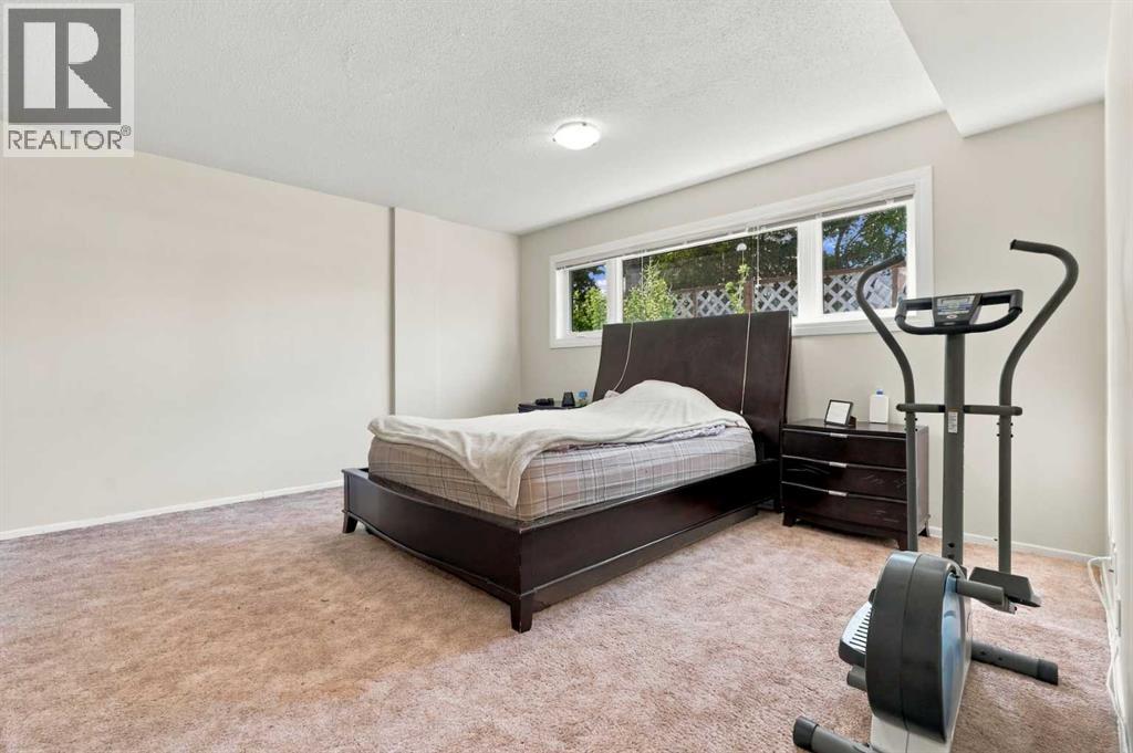 3102 38 Street Sw Property Photo 18