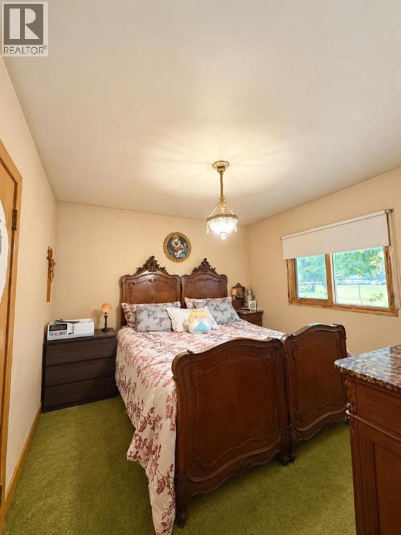 1432 Russet Road Ne Property Photo 5
