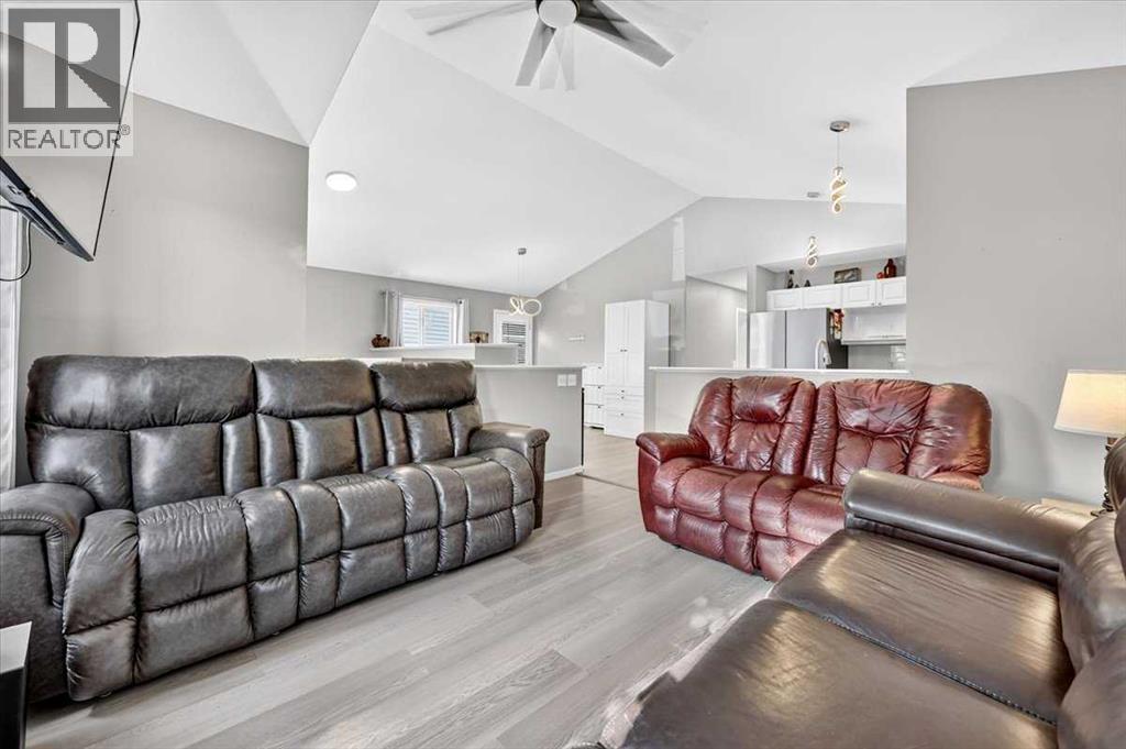 43 Cimarron Meadows Bay Property Photo 11