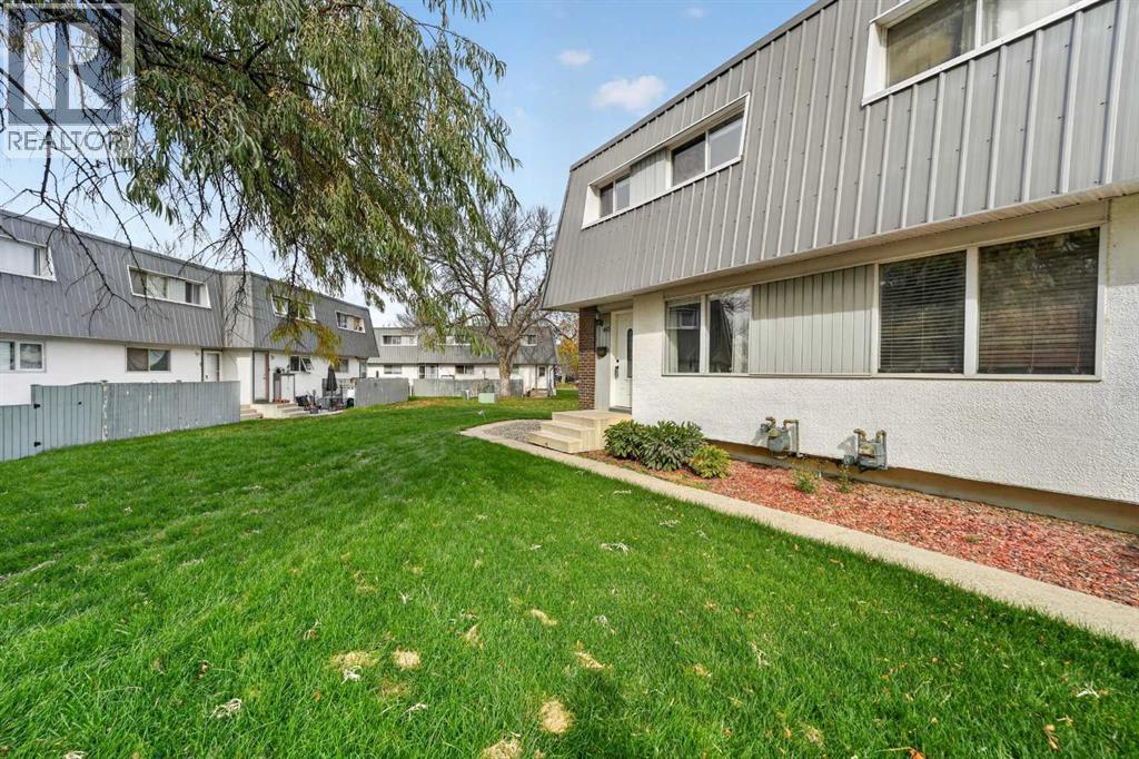 1601 23 Street North Property Photo 2