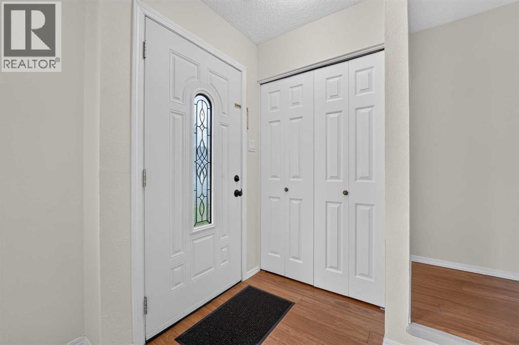 1601 23 Street North Property Photo 4