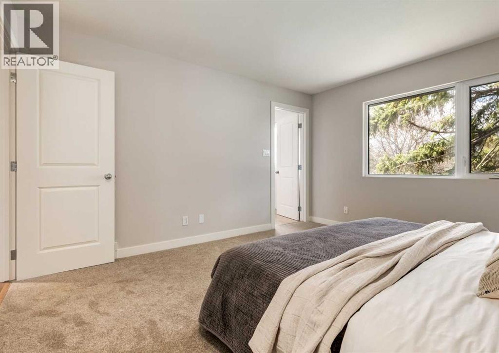 176 Mapleburn Drive Se Property Photo 17