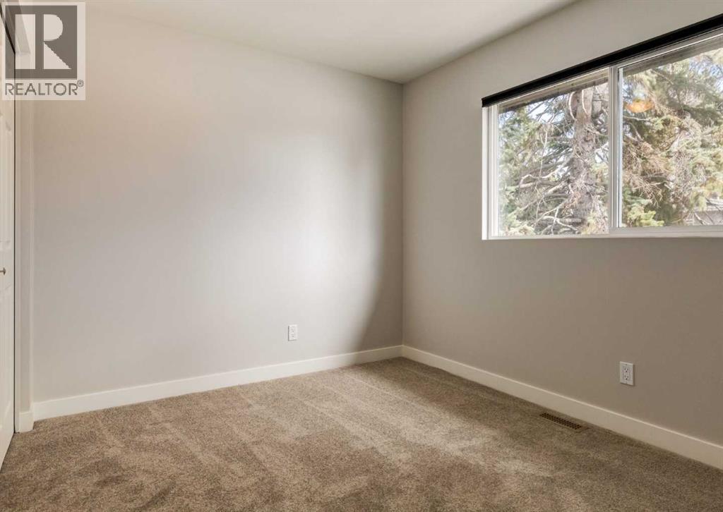 176 Mapleburn Drive Se Property Photo 21