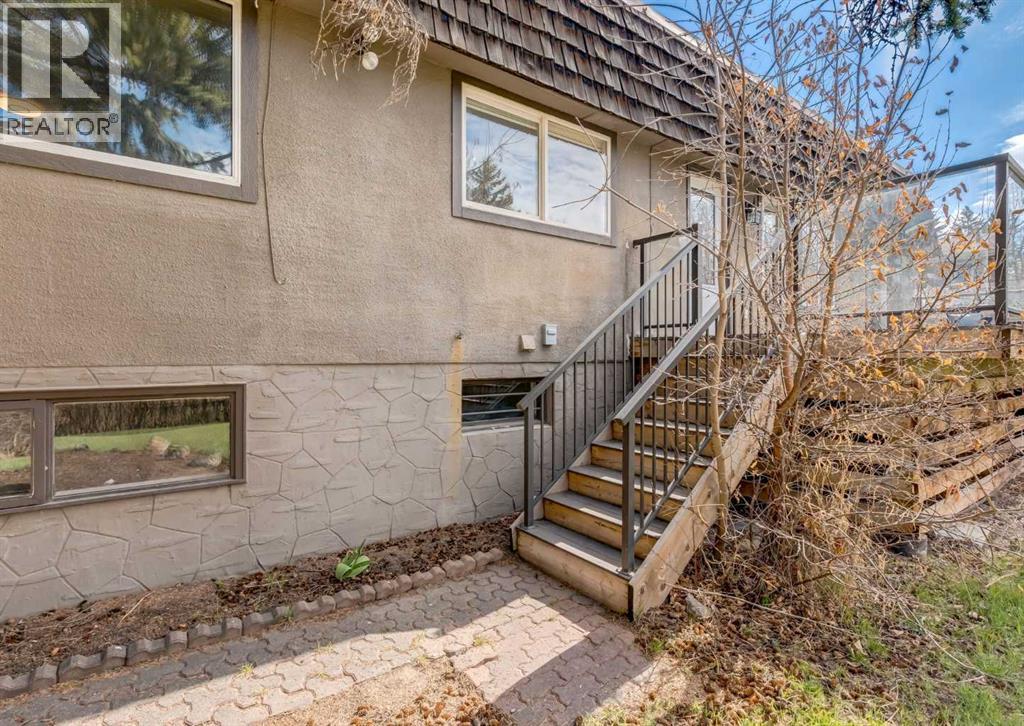 176 Mapleburn Drive Se Property Photo 38