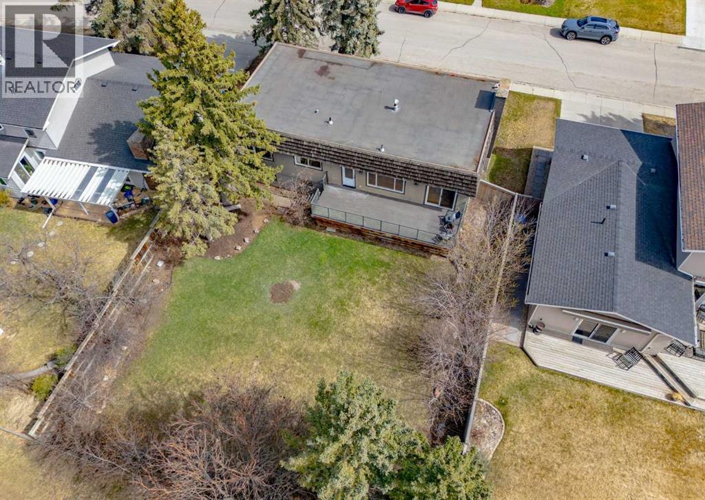 176 Mapleburn Drive Se Property Photo 43