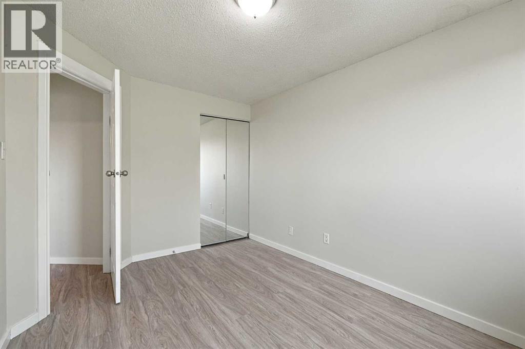 203 Penbrooke Close Se Property Photo 17