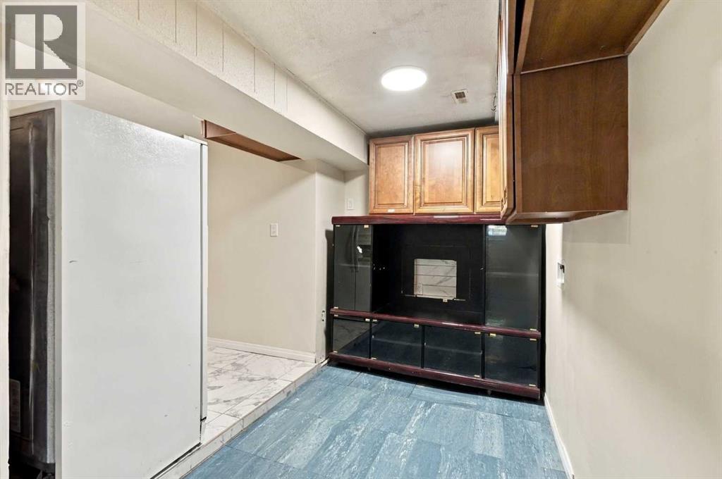 203 Penbrooke Close Se Property Photo 27