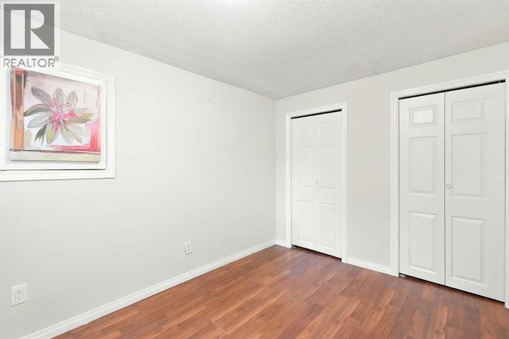 203 Penbrooke Close Se Property Photo 30