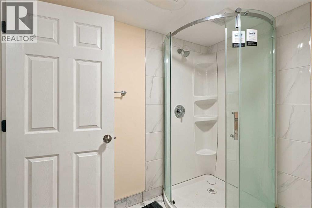 203 Penbrooke Close Se Property Photo 34