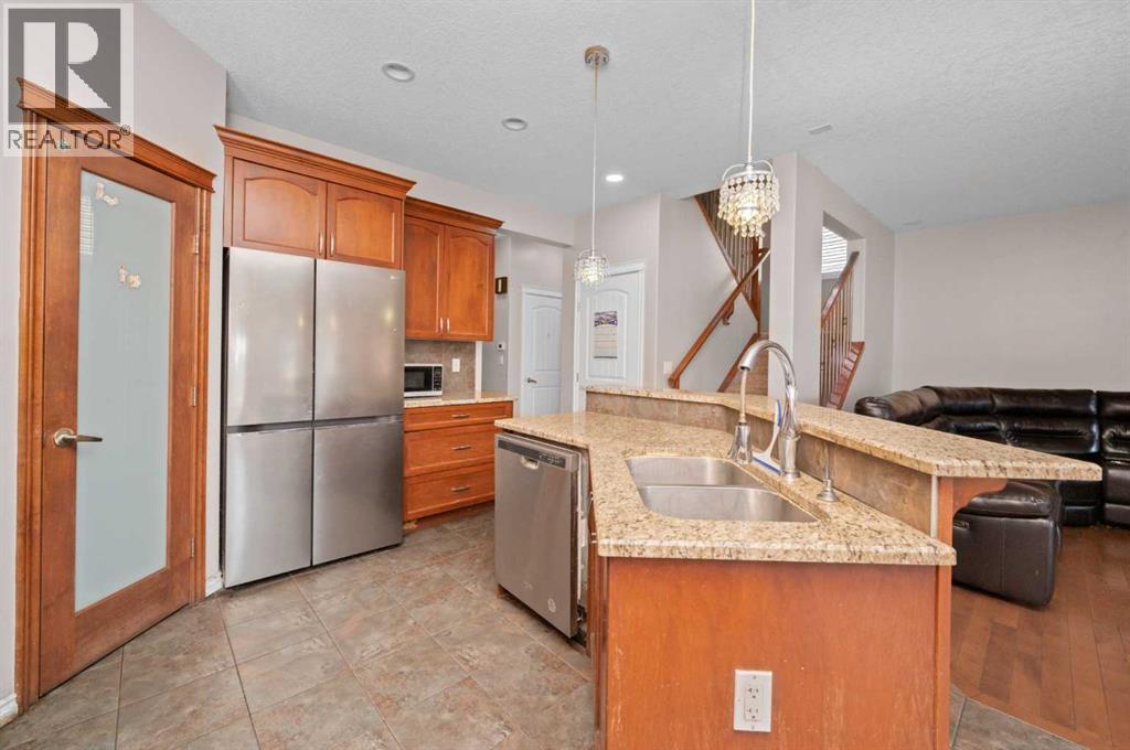 316 Saddlemont Boulevard Ne Property Photo 8
